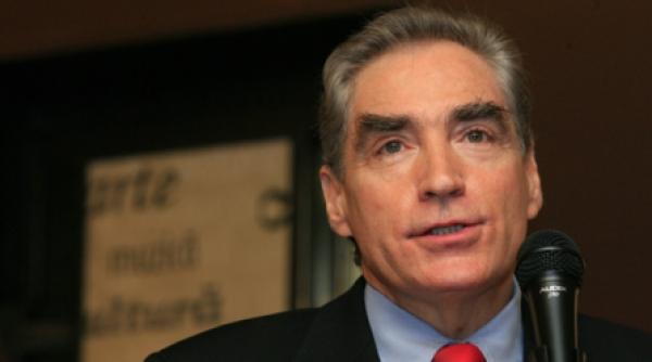 petre roman vrea sa fie comisar european