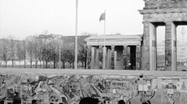 a cazut zidul berlinului