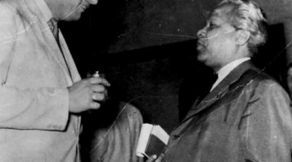 nascut sa fie barfit invidiat gelozit