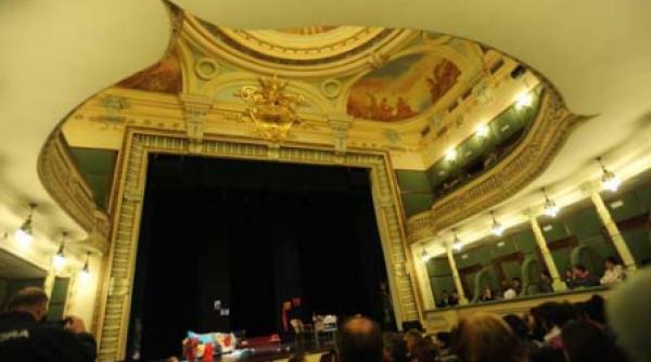 toamna cu teatru la caracal