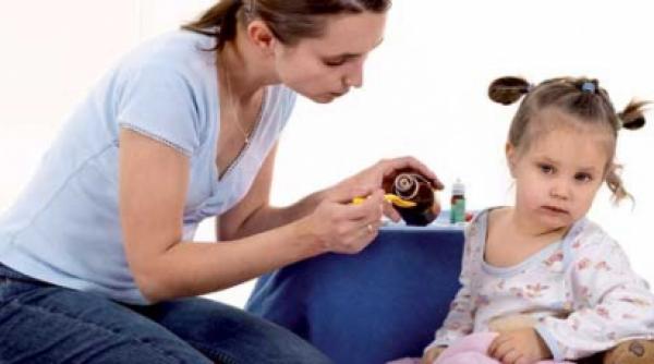 copilul racit la doctor sau acasa