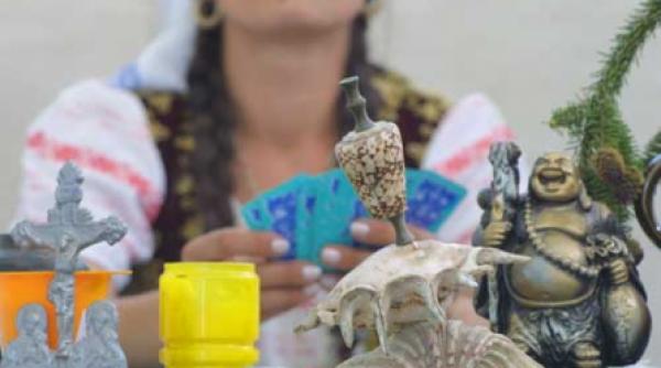 fetele de la pagina 25