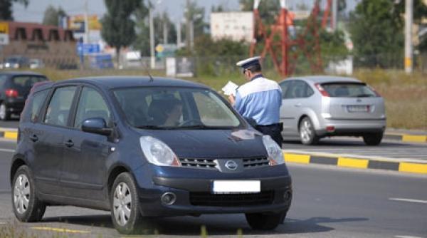 agentul rutier cu tine vorbesc idioato