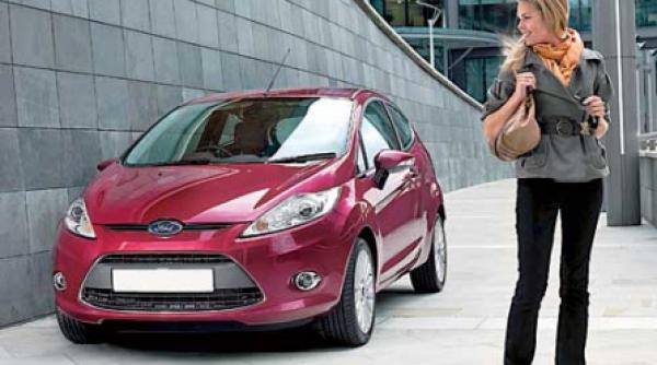 ford fiesta pentru doamne cu dedicatie