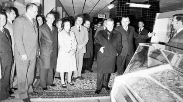 tara rafturilor goale