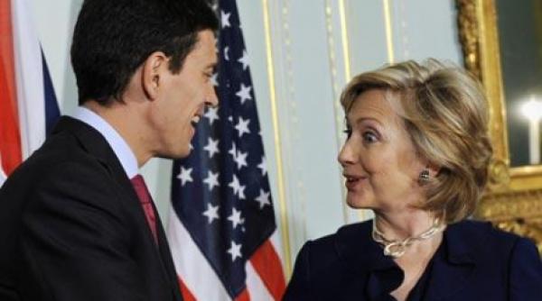 hillary clinton si slabiciunea pentru david miliband