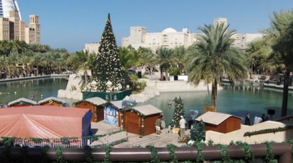 romanii vor vacante de lux