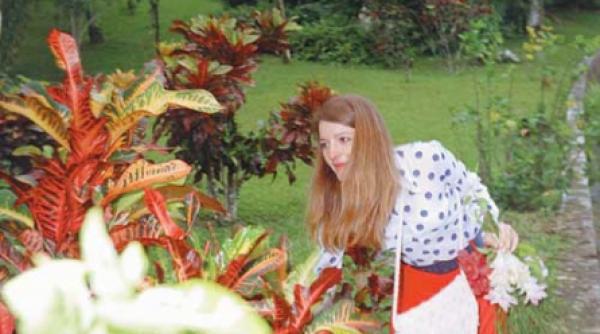 proza care o reabiliteaza pe zoie ceausescu