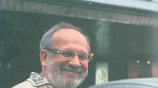 alexandru andries visez colorat si vesel