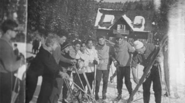 baza materiala turistica din romania