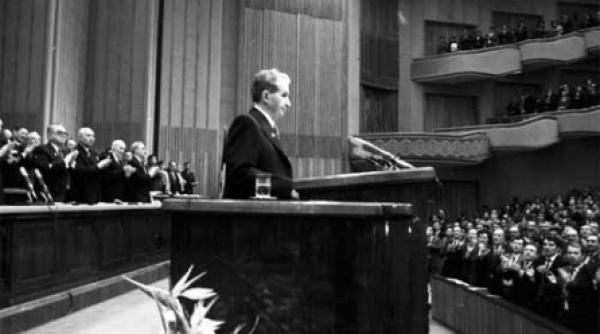 ceausescu reactioneaza la reformele din europa de est