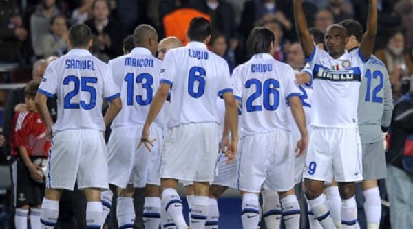 doi romani nefericiti