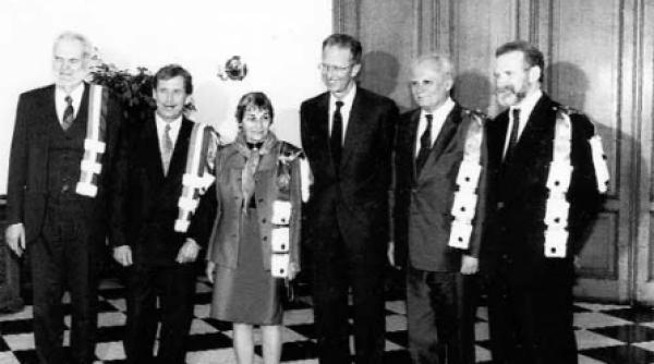 romania isi izoleaza disidentii