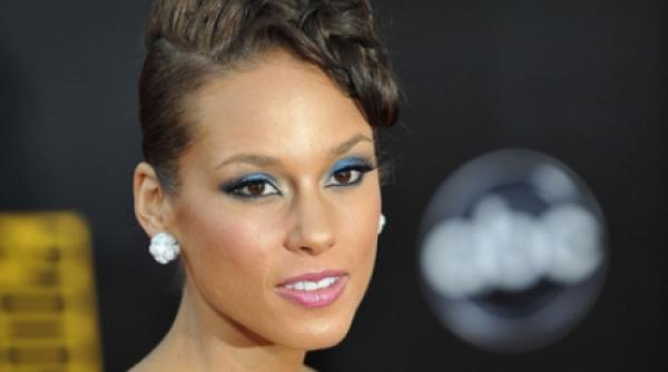alicia keys lanseaza prima colectie proprie de bijuterii