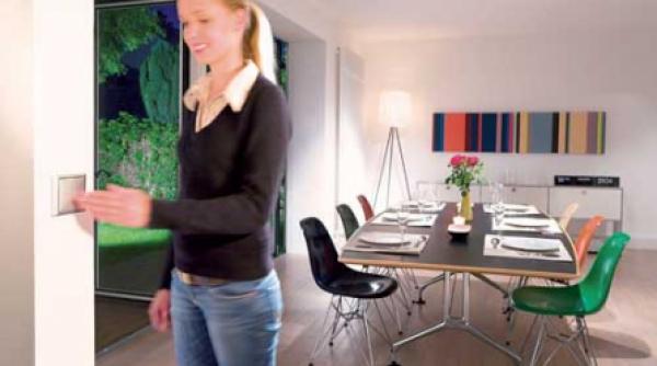 iluminarea locuintei de la distanta