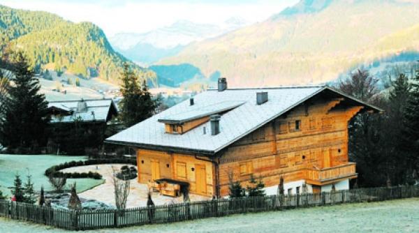 polanski isi face pedeapsa cu svaiter stridii si whisky