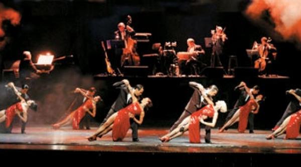 premiera mondiala tango in red major