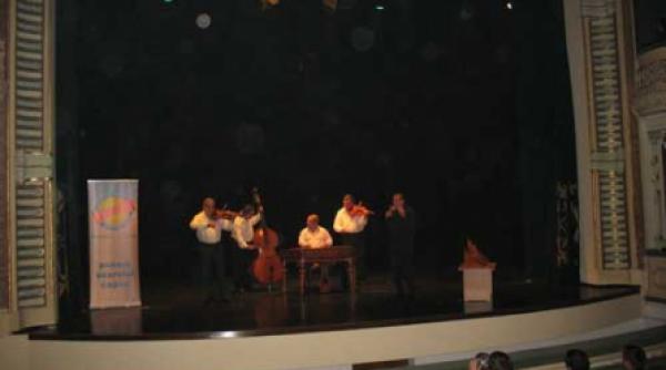 caracal naiul lui zamfir doinit olteneste