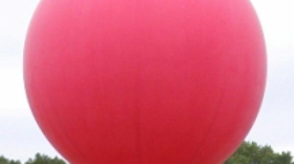 pentagonul ofera 40 000 de dolari oricui gaseste 10 baloane rosii