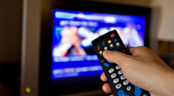 59 dintre romani dependenti de televiziune