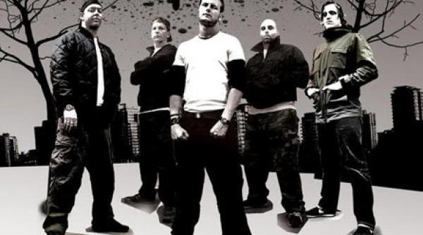 concert born from pain in club fabrica