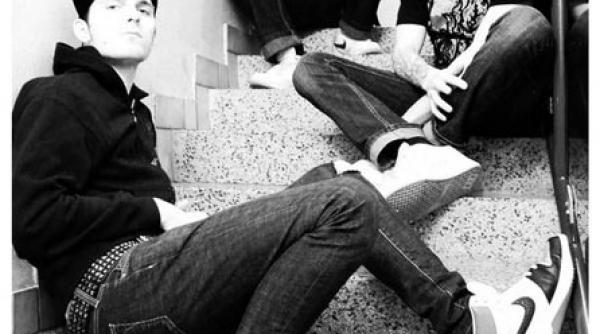 doua trupe din austria