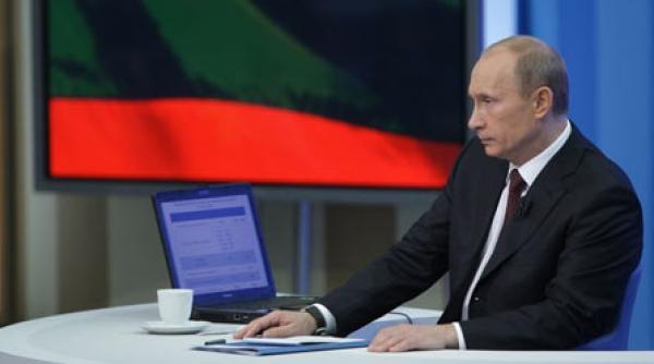 700 000 de intrebari