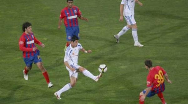 final de campionat cu sabiile pe masa in banie