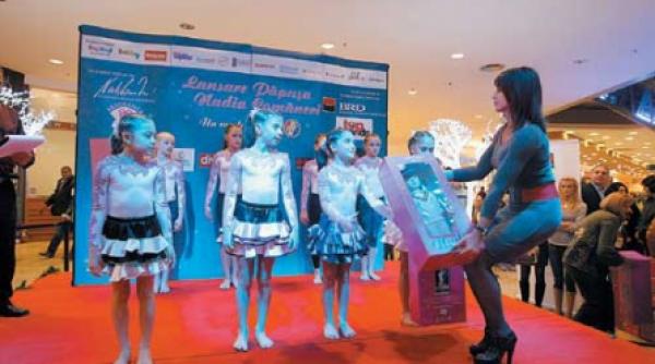 s a lansat papusa nadia