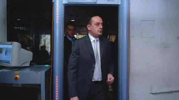 boris tadic amendat pentru ca a baut sampanie la meciul serbia romania