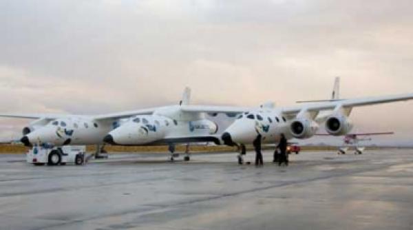 3 2 1 turisti in spatiu