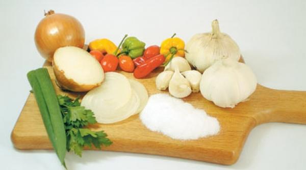 tinerete fara batranete cu o ceapa pe zi