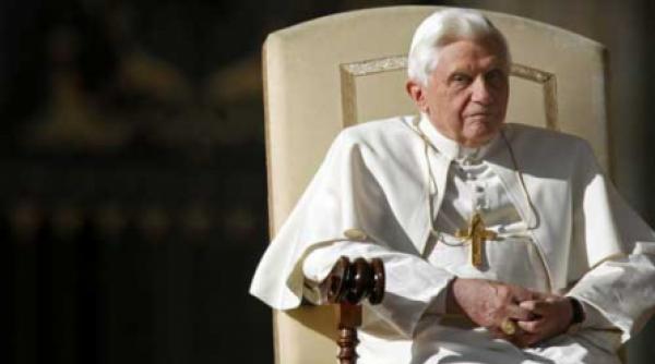 noi critici pentru benedict al xvi lea
