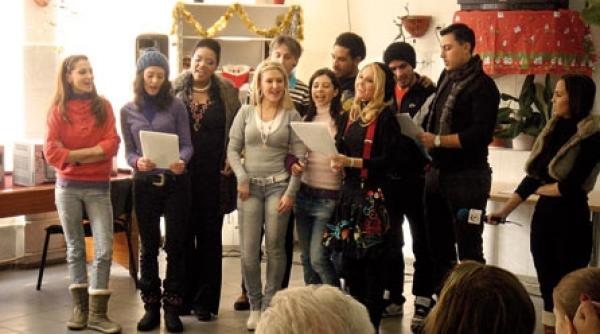 alina sorescu i a colindat pe bunici