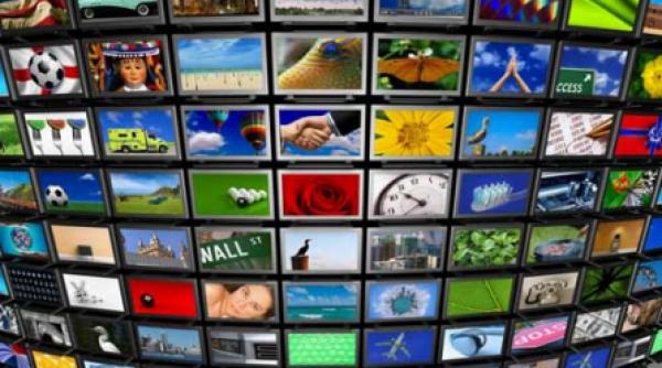 invitati ciudati emisiuni improvizate