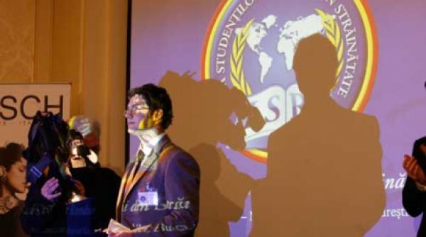 premii pentru cei mai buni studenti romani in strainatate