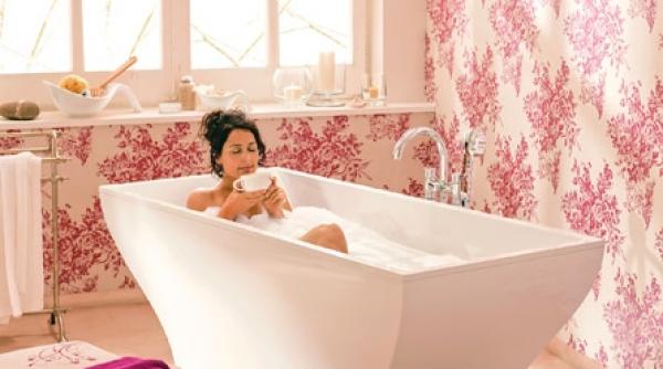 pe timp de iarna o baie calda devine ceva romantic