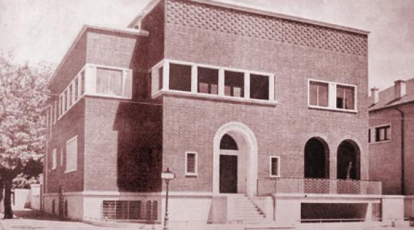 resedinta regelui electricitatii in interbelic