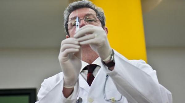 omul zilei adrian streinu cercel prof dr secretar de stat in ministerul sanatatii