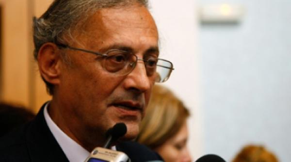 statul incalca drepturile omului punand presiune pe oameni sa se vaccineze