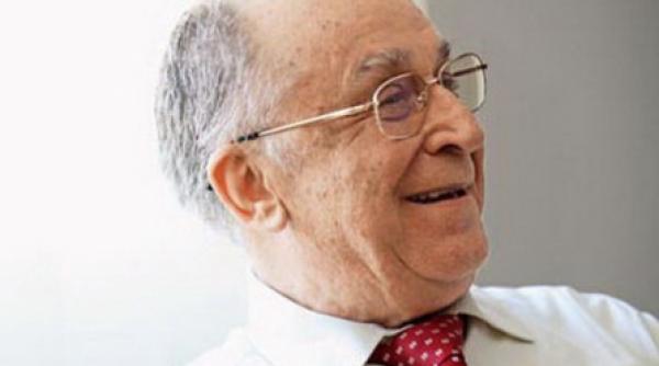 iliescu discutia despre nume in ce priveste sefia psd e vax e o diversiune ma lasa rece