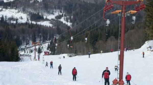 schi in stil maramuresean