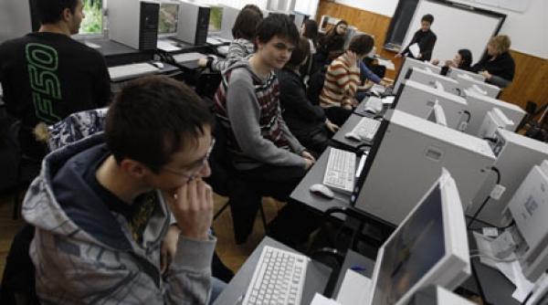 a picat serverul la proba de informatica