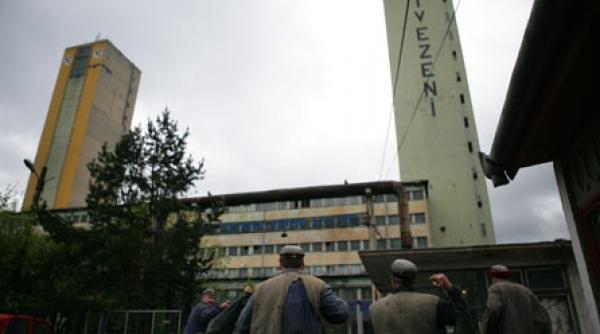 statul concediaza 2 650 de mineri si energeticieni