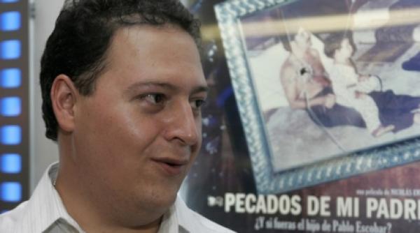 se intalneste cu copiii celor ucisi de tatal sau