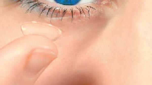 atentie la lentilele de contact