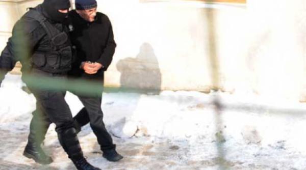 s a sinucis cu ciocanul