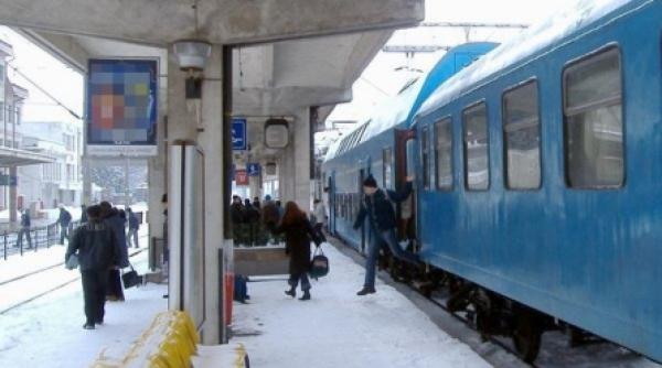 trenuri anulate calatori in spital si restrictii de viteza din cauza gerului