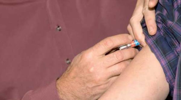 vaccinarea intre entuziasm rutina si scepticism