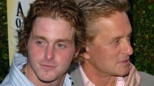 fiul actorului michael douglas risca 11 ani de inchisoare